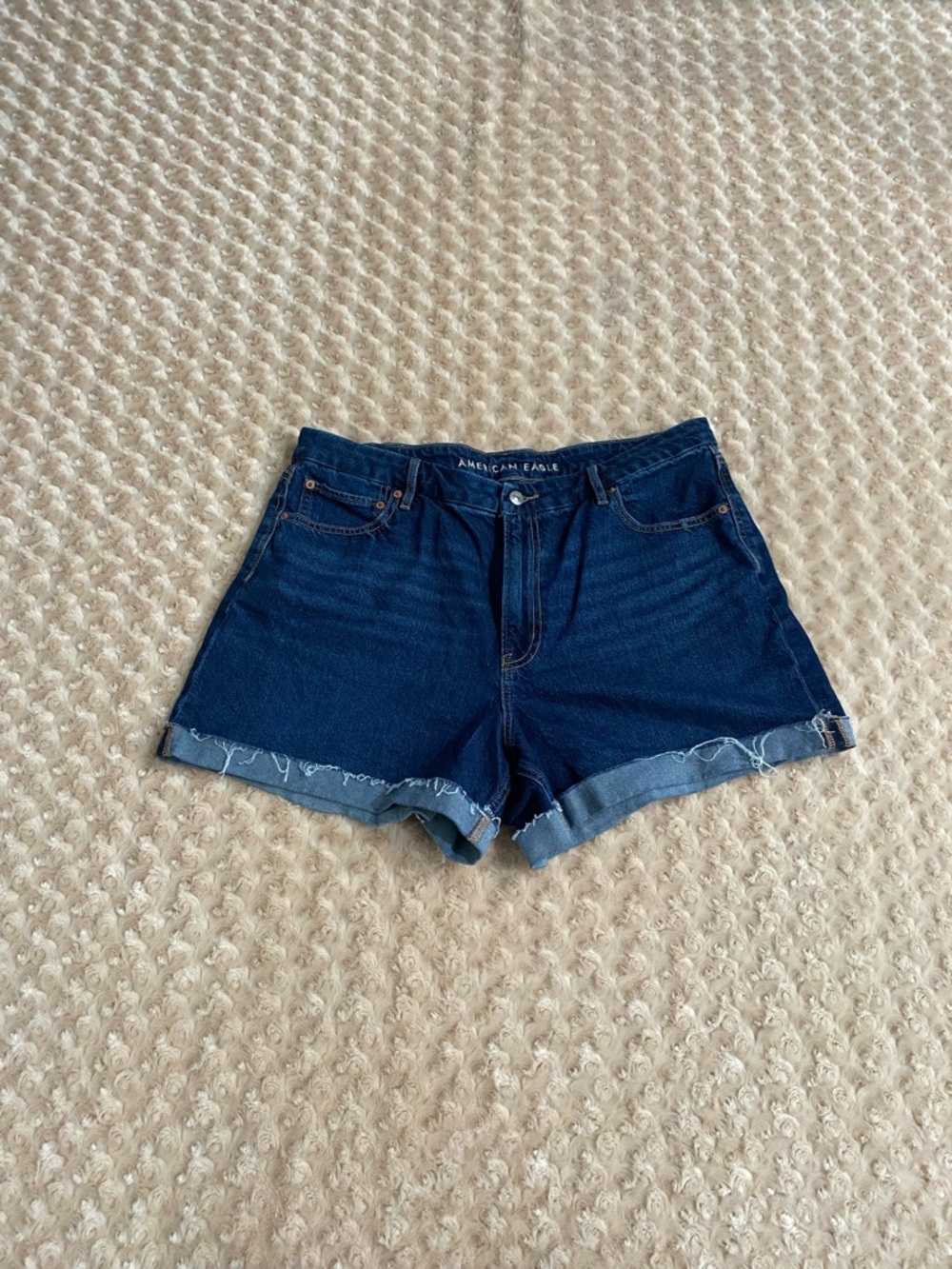 American Eagle Women 18 Curvy Relaxed Denim shorts dark indigo wash